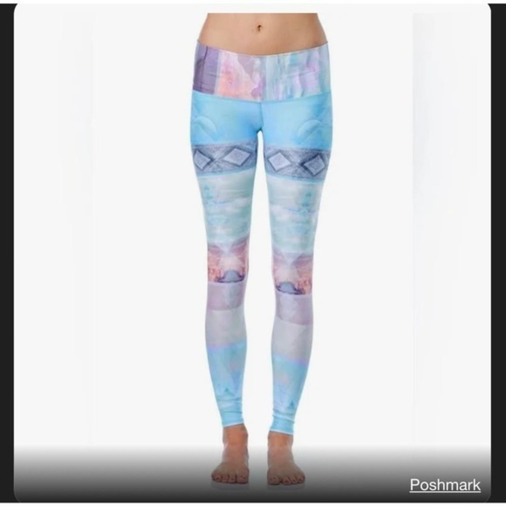 TEEKI FEATHER LEGGINGS